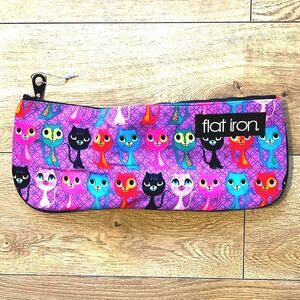HAIR IRON PROTECTION CASE - Rainbow Kitty Cats